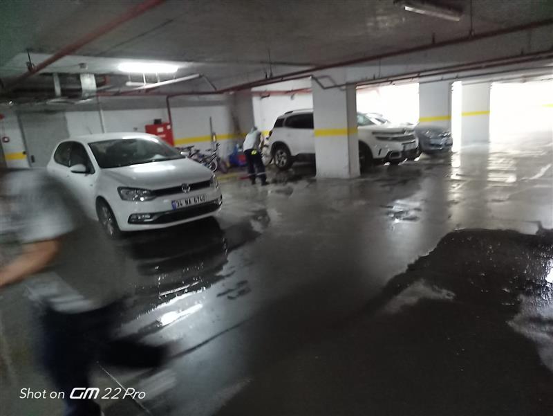 Bloklarn Otoparklarn Rutin Olarak Ykyor Ve Dezenfekte Ediyoruz.Ynetim